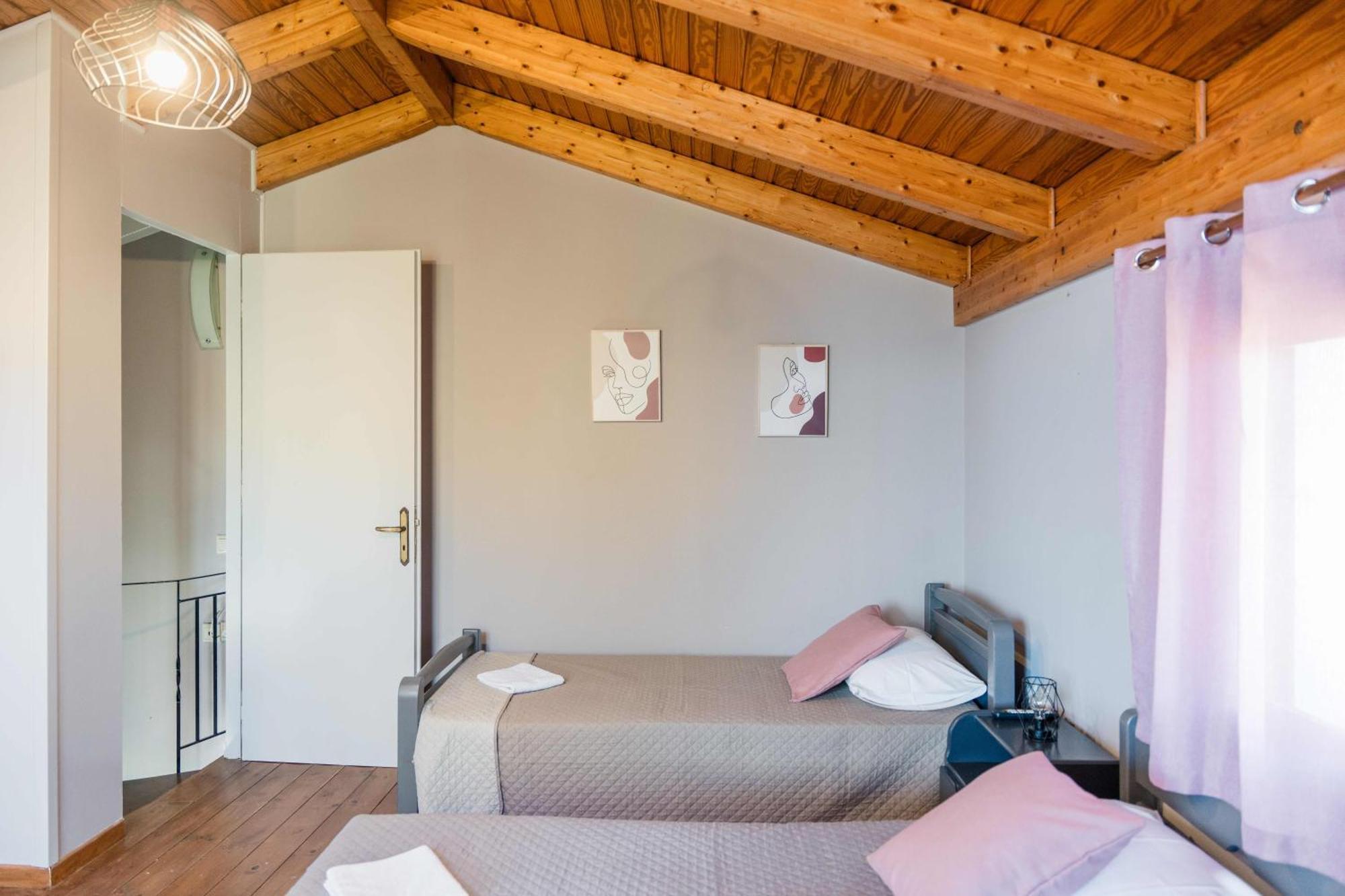 Elia Studios Lixouri Luaran gambar