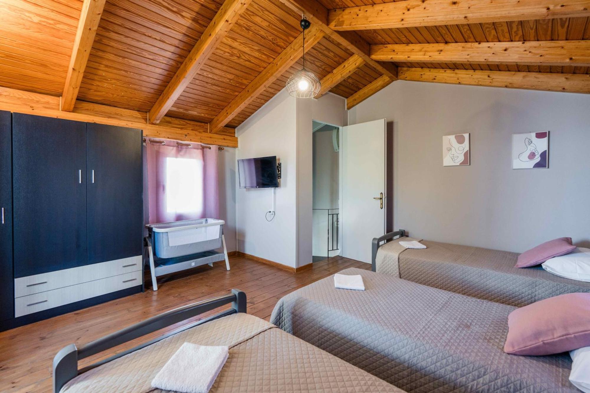 Elia Studios Lixouri Luaran gambar