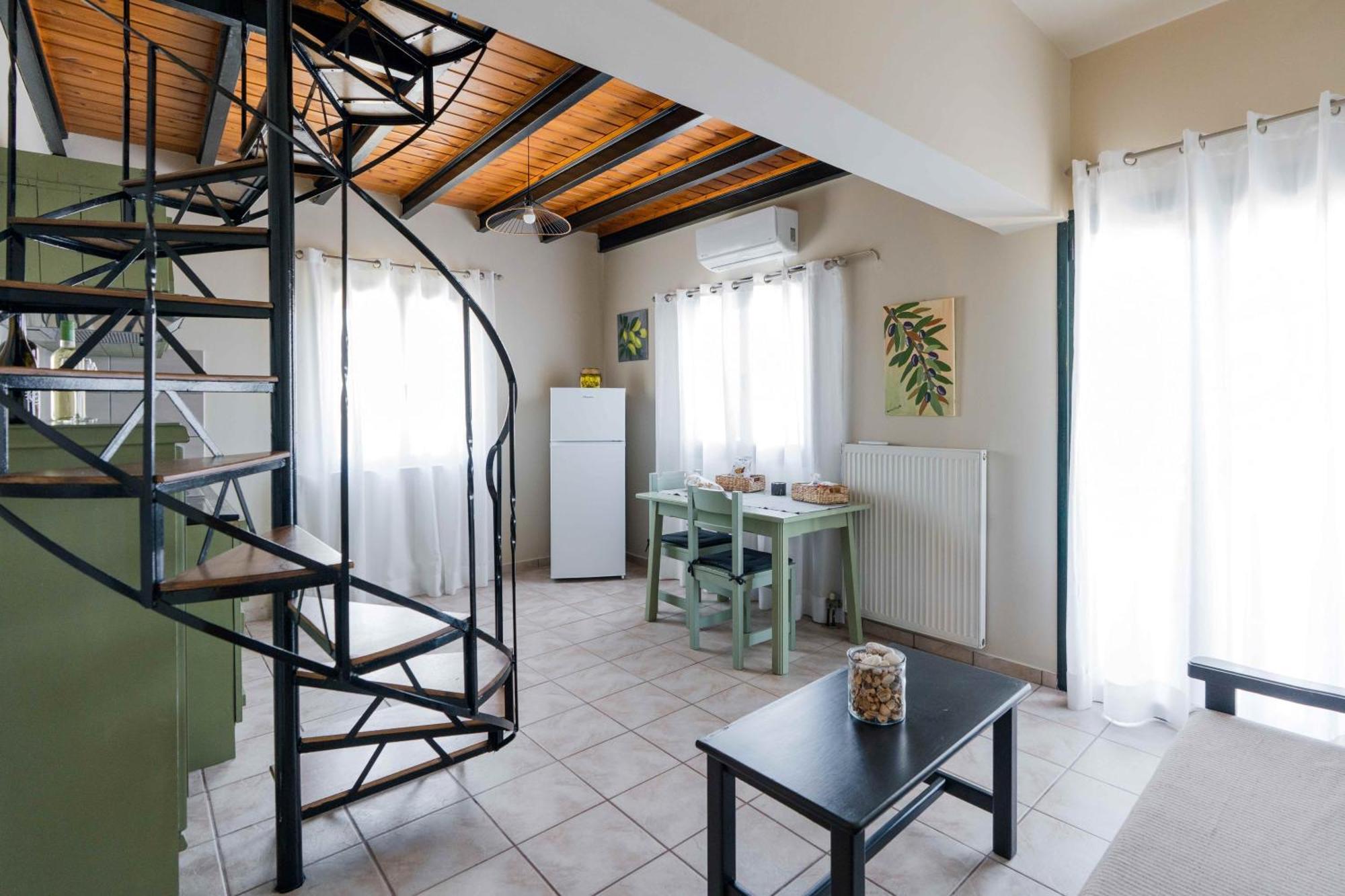 Elia Studios Lixouri Luaran gambar